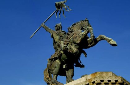 Les CE1 et les CE2 sur les traces de Guillaume le conquérant.